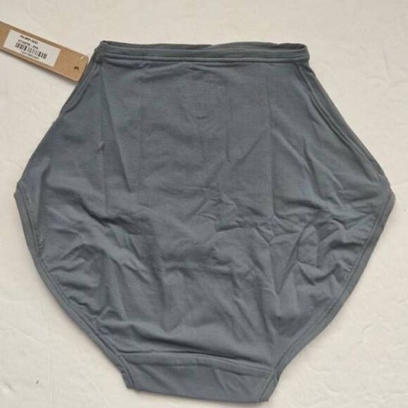 SKIMS BRIEF PANTY. NWT - Picture 6 of 8